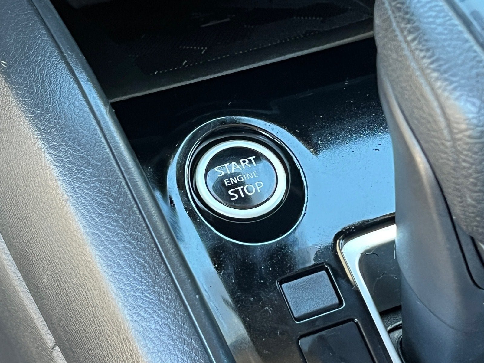 Used 2024 Nissan Versa SV w/ Trunk Package FWD image 22