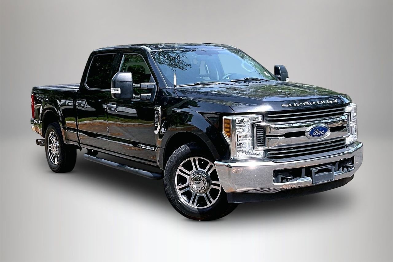 Used 2018 Ford F250 XLT image 2