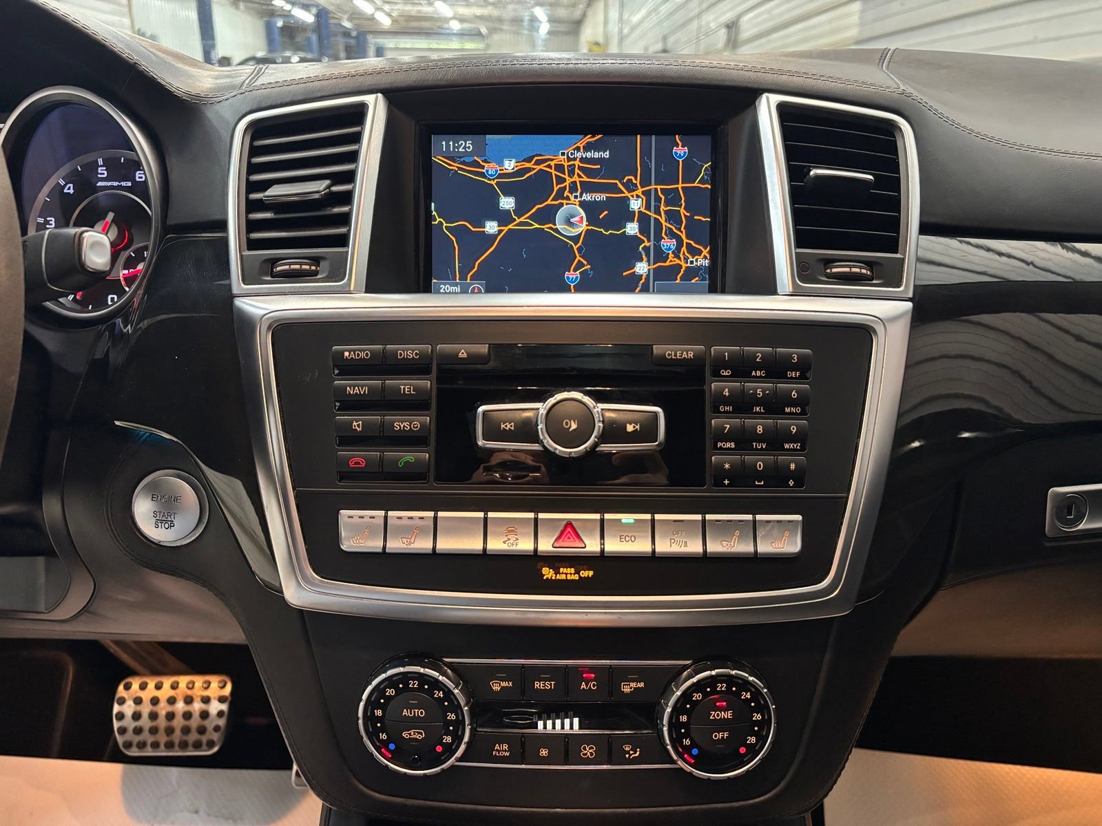 Used 2015 Mercedes-Benz ML 63 AMG 4MATIC image 18