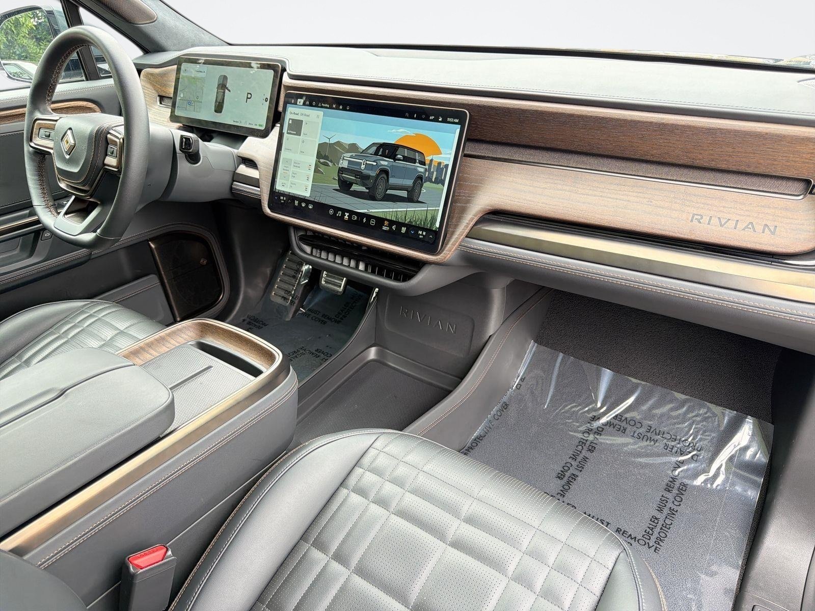 Used 2026 Rivian R1S Premium AWD/4WD image 36