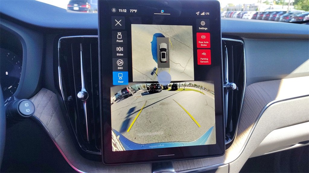 New 2026 Volvo XC60 B5 Plus w/ Climate Package image 17