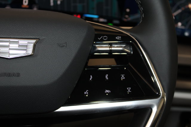 New 2027 Cadillac Vistiq Luxury AWD/4WD image 23