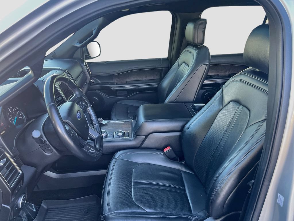 Used 2018 Ford Expedition Limited w/ Equipment Group 301A AWD/4WD image 22