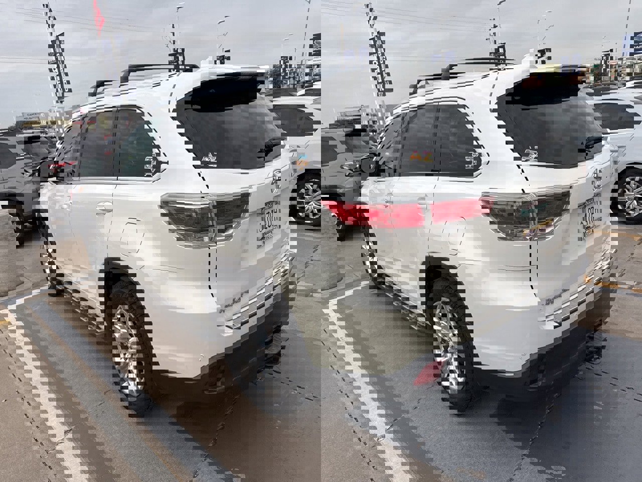 Used 2016 Toyota Highlander Limited image 5