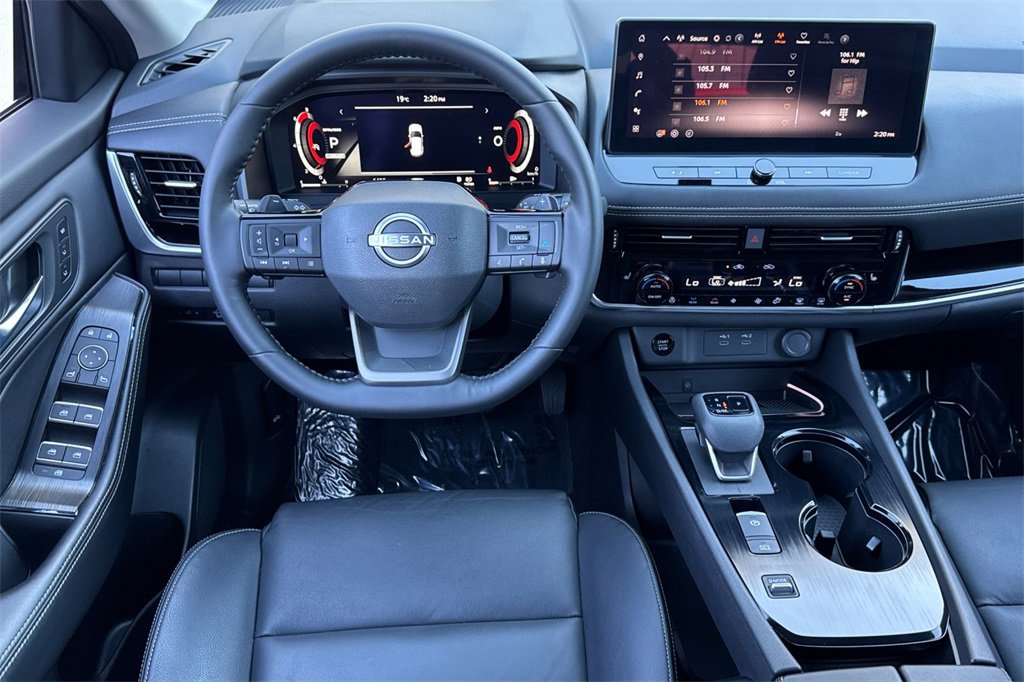 Certified 2025 Nissan Rogue SL w/ SL Premium Package image 14