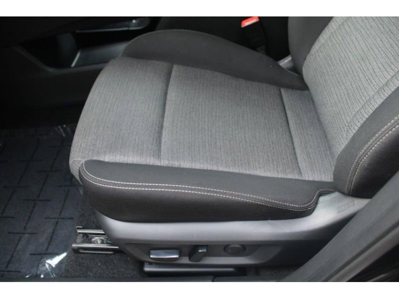 Used 2023 Nissan Rogue SV image 19