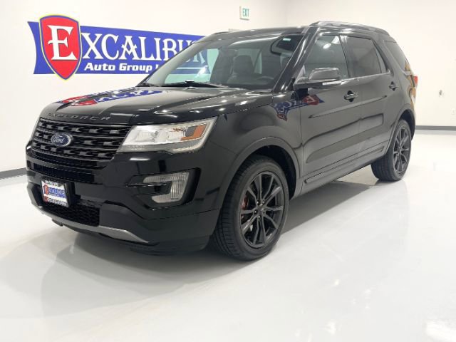 Used 2017 Ford Explorer XLT w/ Equipment Group 202A image 6