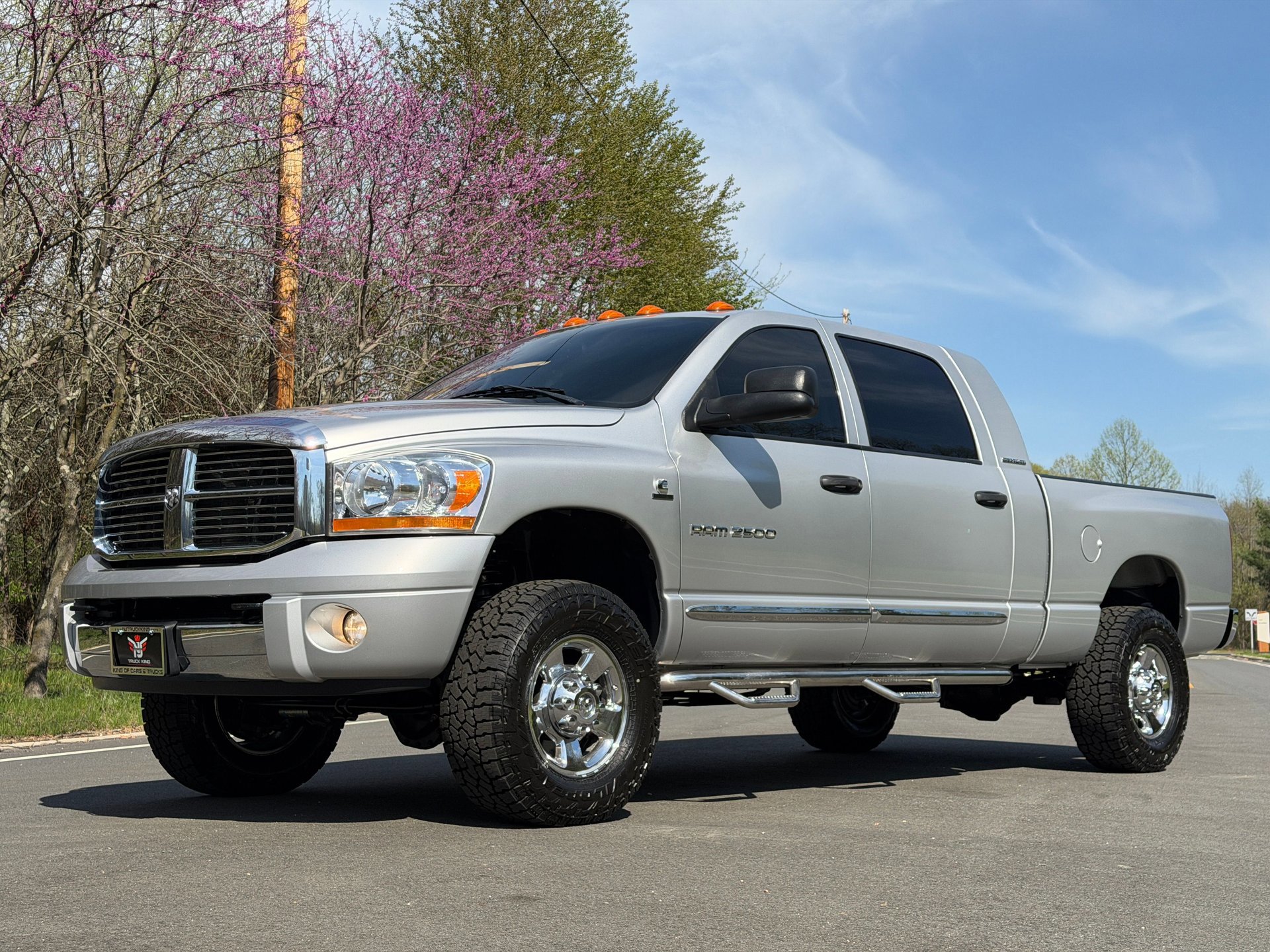 Used 2006 Dodge Ram 2500 Truck Laramie w/ Protection Group AWD/4WD image 2