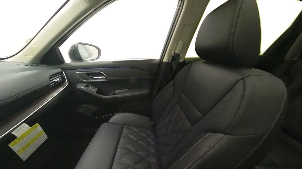 New 2026 Nissan Rogue Platinum image 26