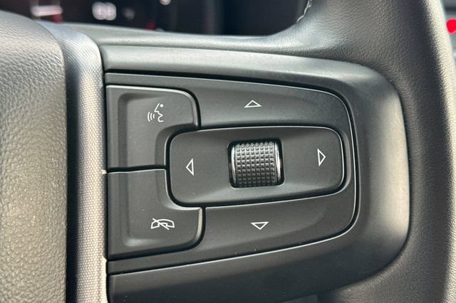 Used 2024 GMC Yukon XL SLT RWD image 40