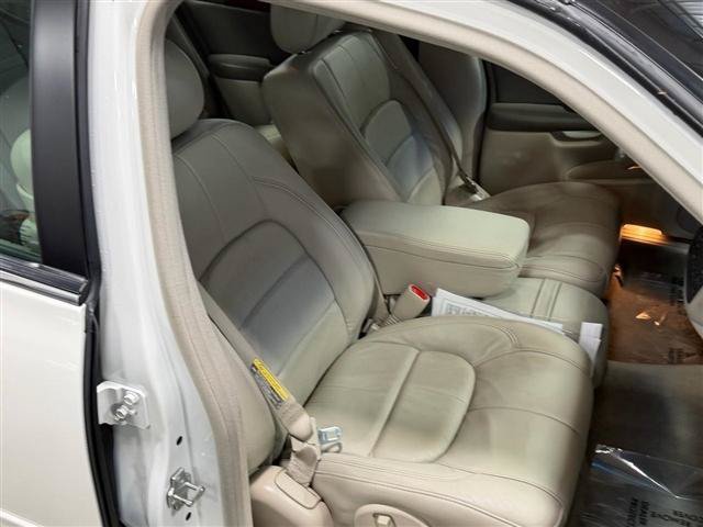 Used 2005 Cadillac De Ville Premium FWD image 23