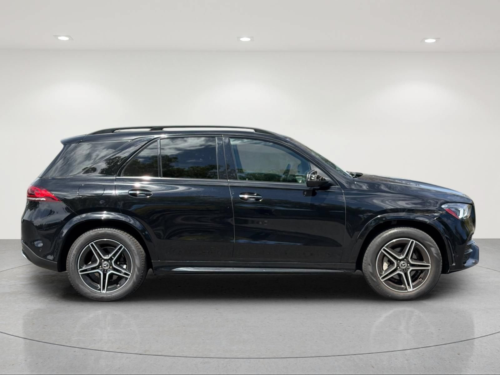 Used 2021 Mercedes-Benz GLE 350 4MATIC image 5