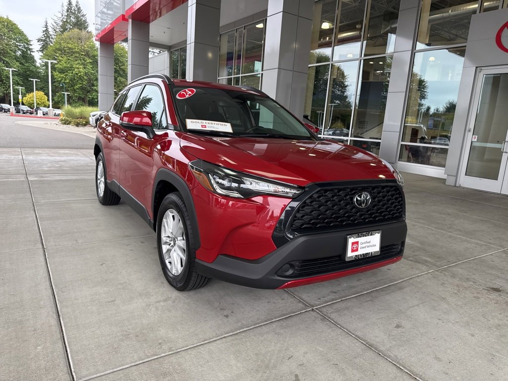 Certified 2024 Toyota Corolla Cross LE image 1