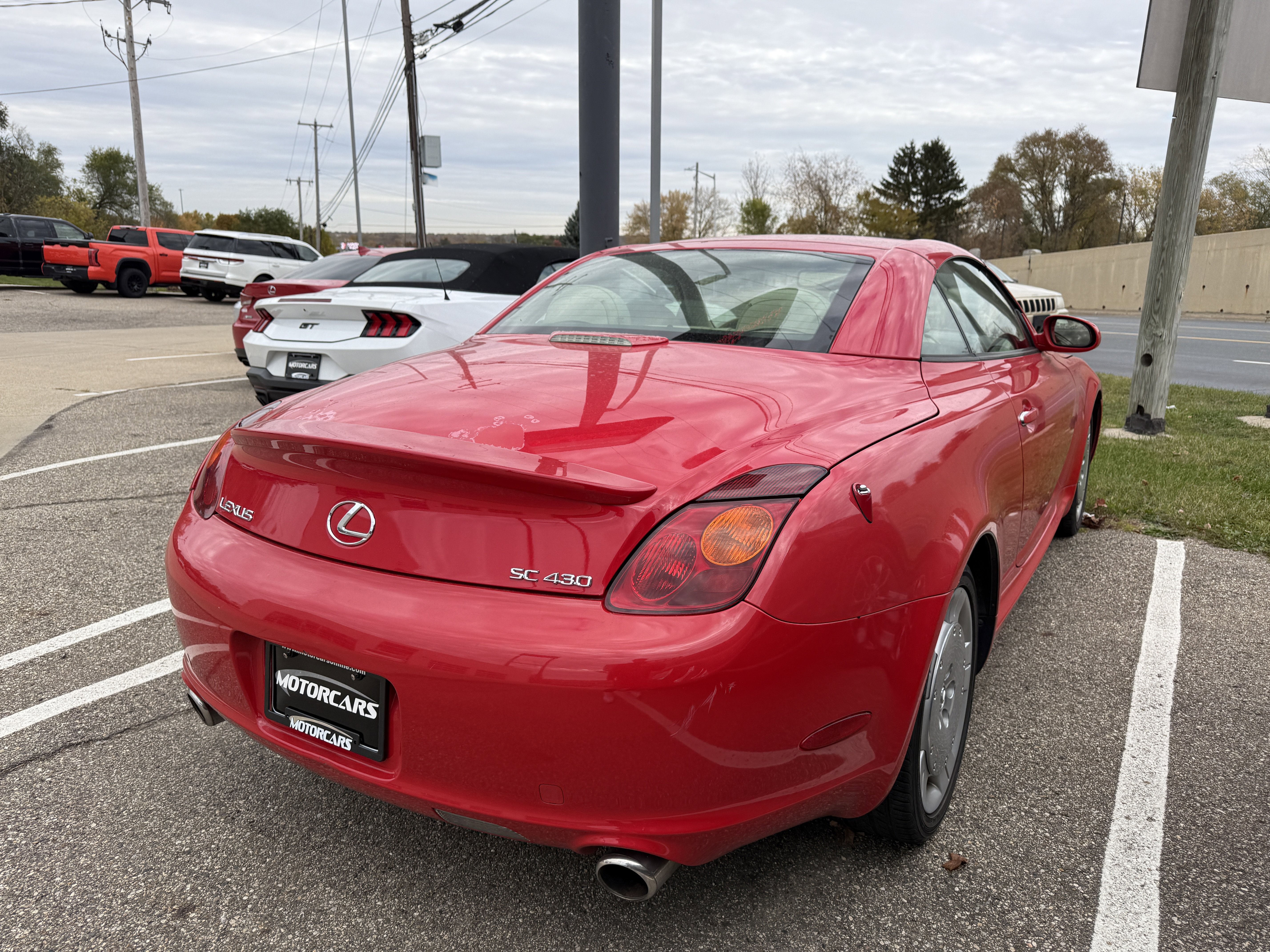 Used 2004 Lexus SC 430 Convertible image 4