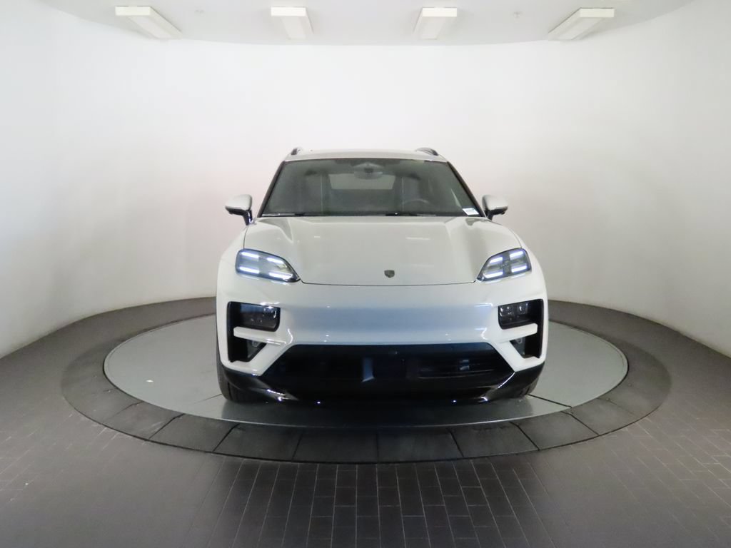 New 2026 Porsche Macan Turbo Electric AWD/4WD image 10