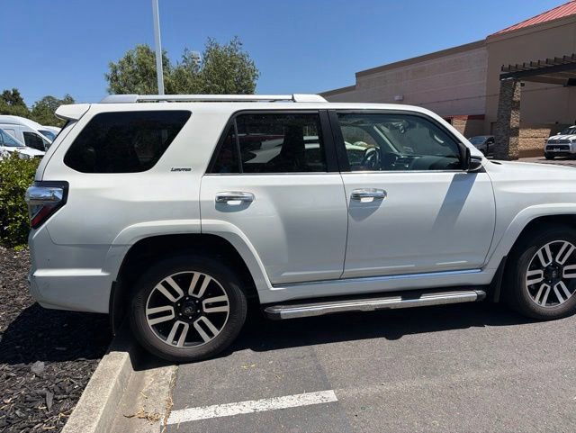 Used 2017 Toyota 4Runner Limited AWD/4WD image 7