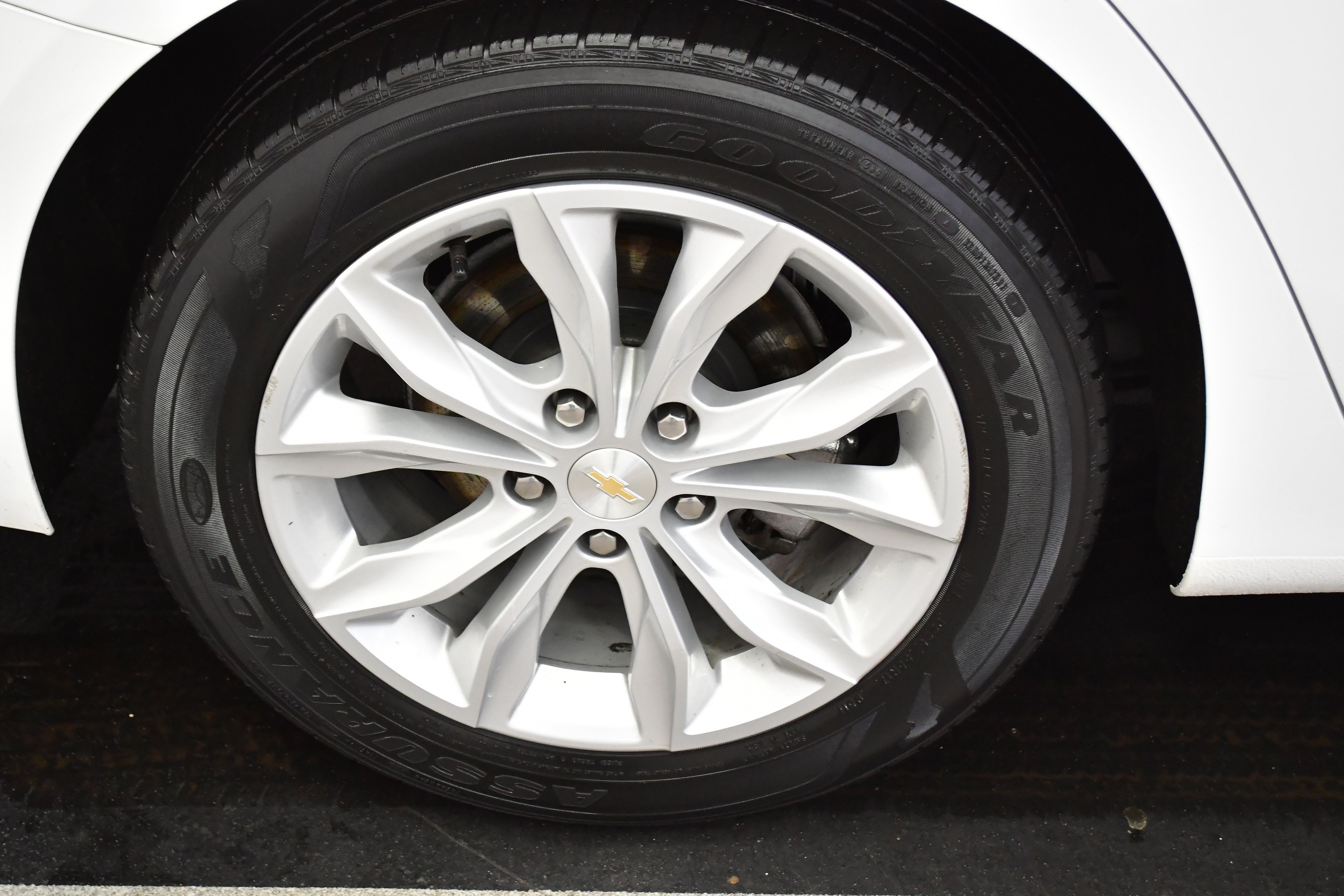 Used 2024 Chevrolet Malibu LT image 70