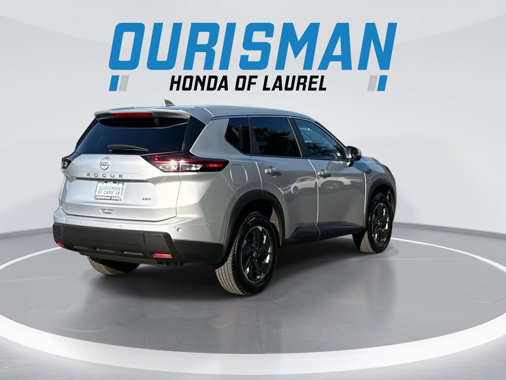 Used 2025 Nissan Rogue SV AWD/4WD image 8