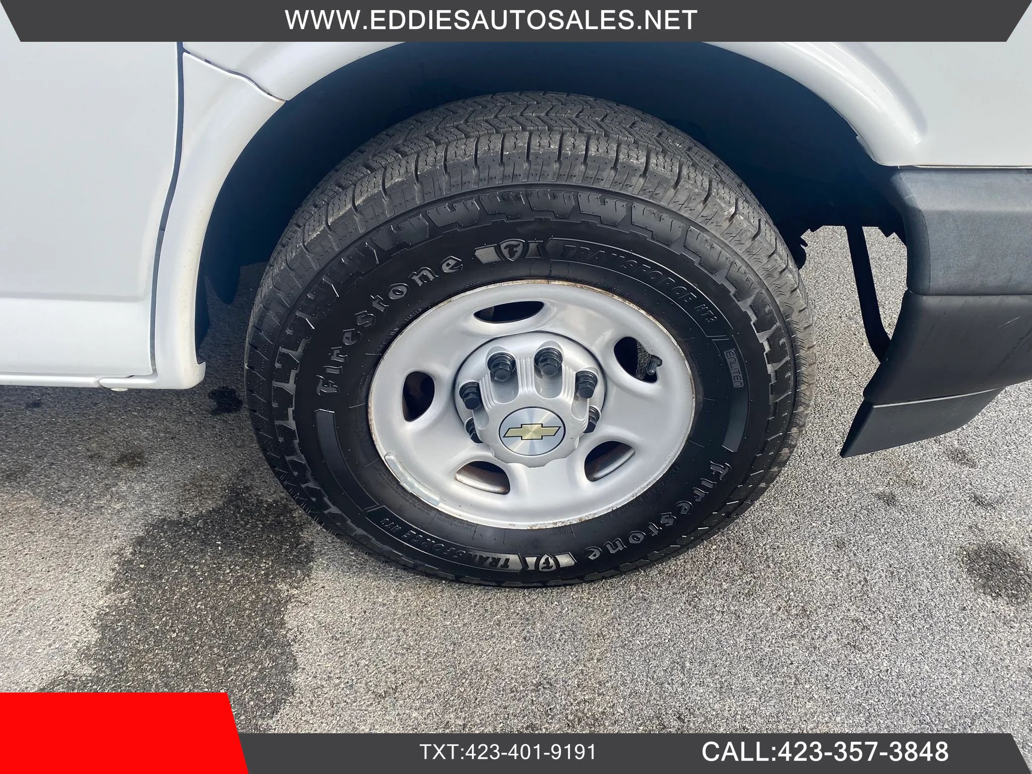 Used 2020 Chevrolet Express 2500 w/ Driver Convenience Package RWD image 26