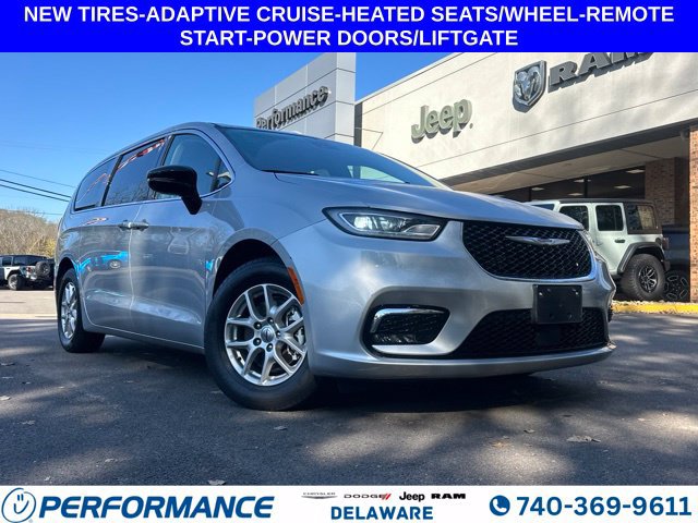Used 2024 Chrysler Pacifica Touring-L