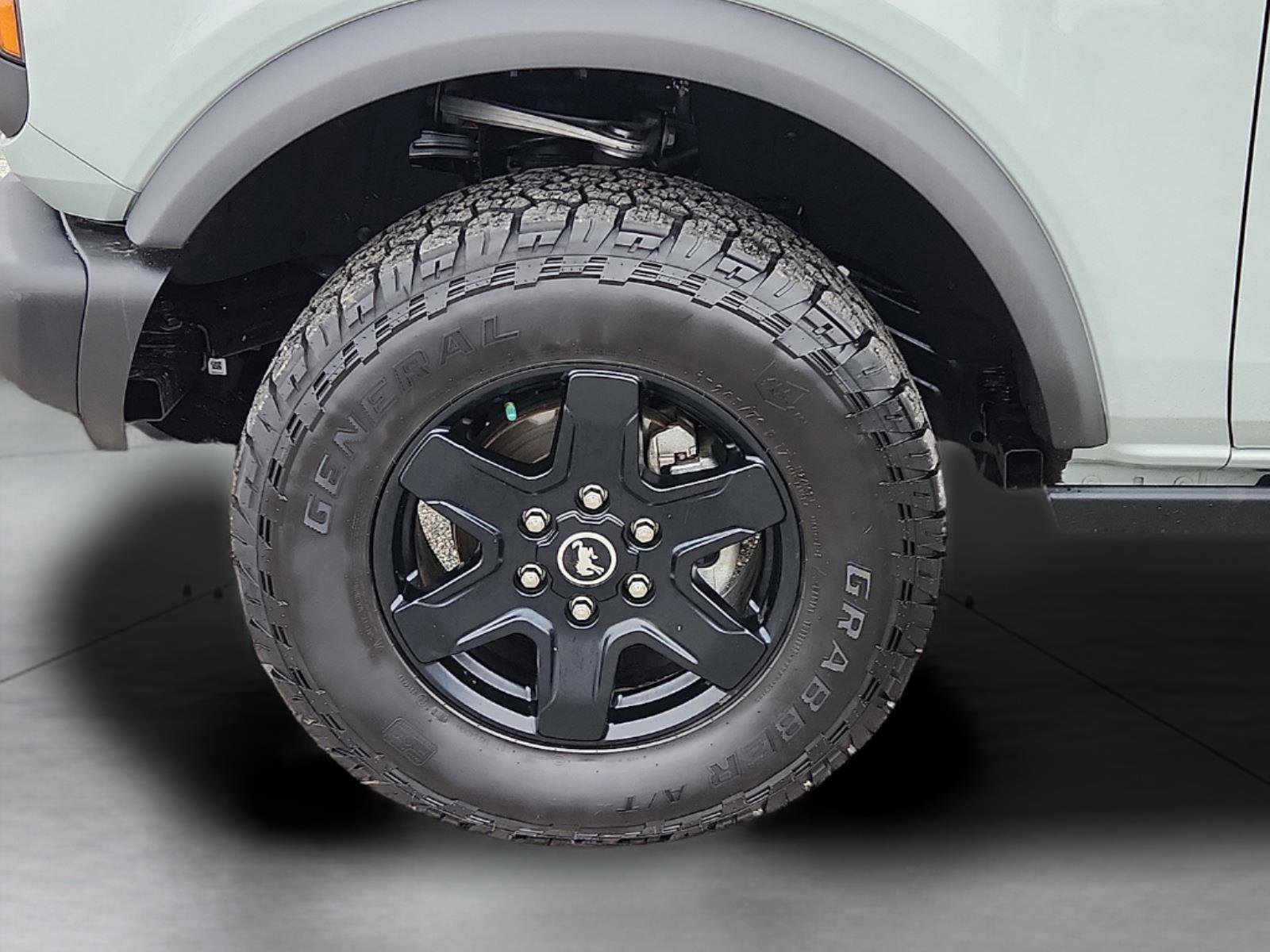 Certified 2024 Ford Bronco Black Diamond image 8