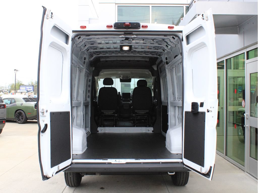 New 2026 RAM ProMaster 2500 w/ Premium Convenience Group FWD image 30