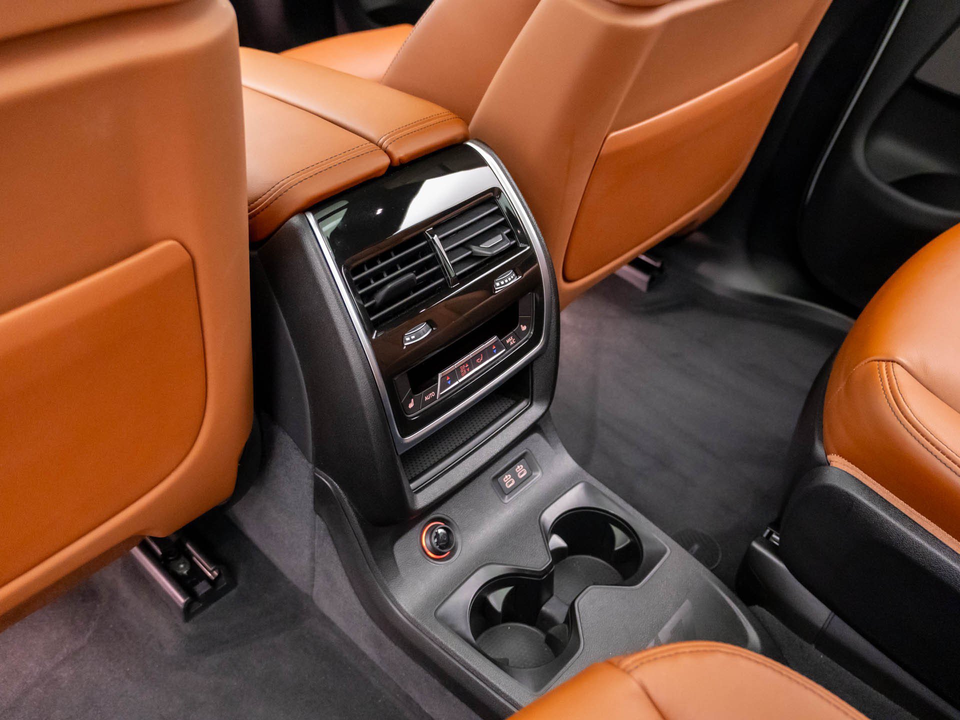 Certified 2026 BMW X7 M60i AWD/4WD image 20