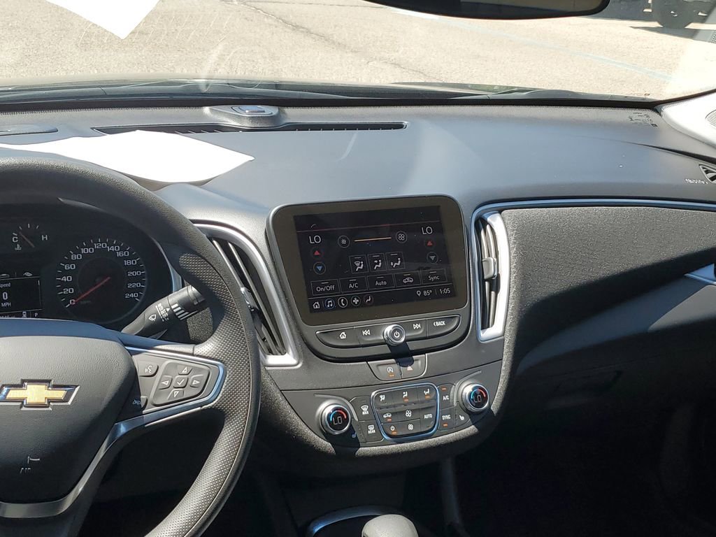 Used 2024 Chevrolet Malibu LT FWD image 26