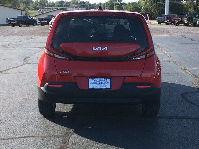 Used 2022 Kia Soul LX w/ Technology Package image 8