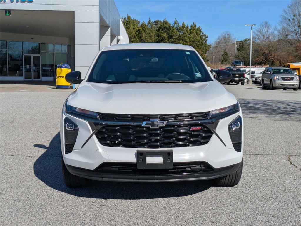 Used 2024 Chevrolet Trax RS image 3