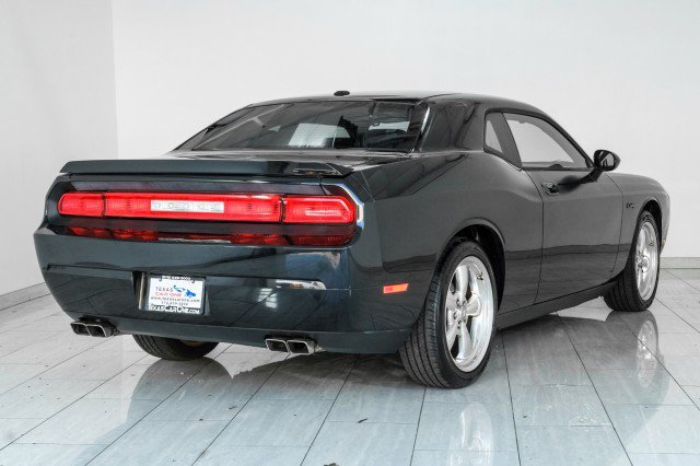 Used 2009 Dodge Challenger R/T RWD image 6