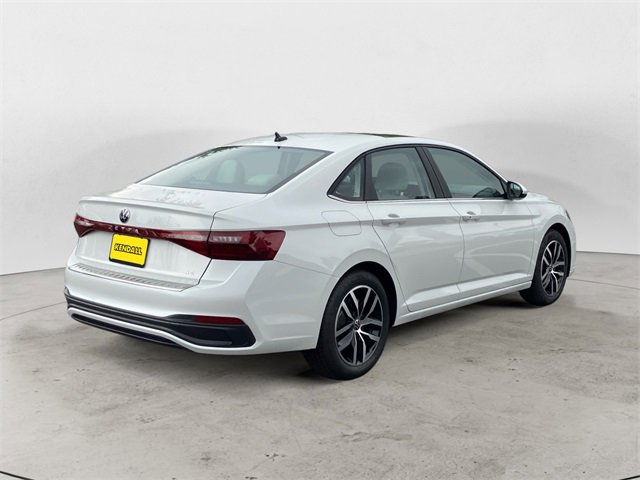 New 2025 Volkswagen Jetta SE image 6