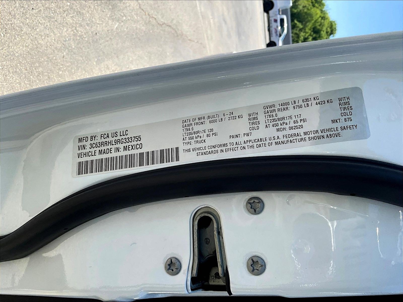 Used 2024 RAM 3500 Big Horn w/ Night Edition AWD/4WD image 20