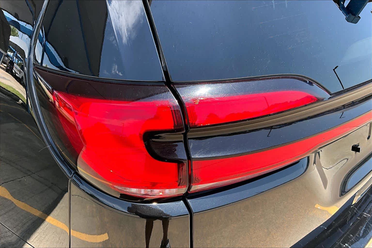 Used 2022 Chrysler Pacifica Touring-L FWD image 28