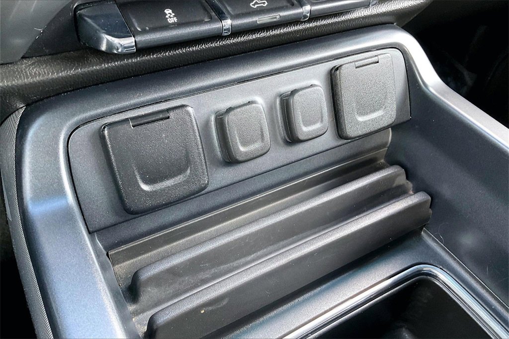 Used 2018 Chevrolet Silverado 1500 LT w/ Redline Edition image 25