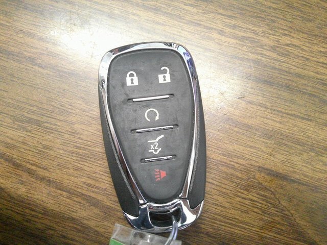 Used 2023 Chevrolet Traverse RS image 45