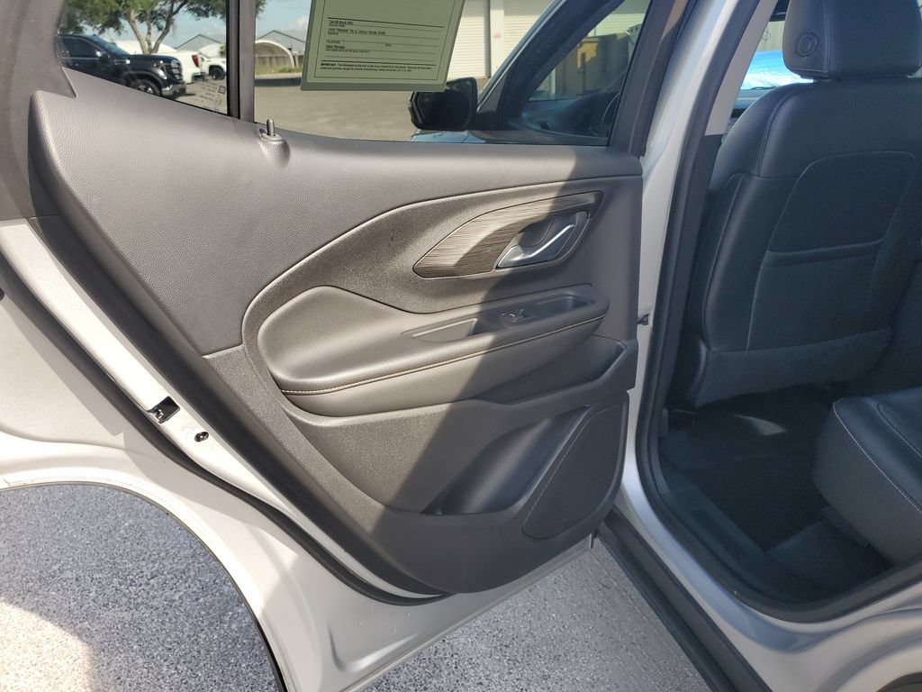 Certified 2019 GMC Terrain SLT w/ Preferred Package AWD/4WD image 16