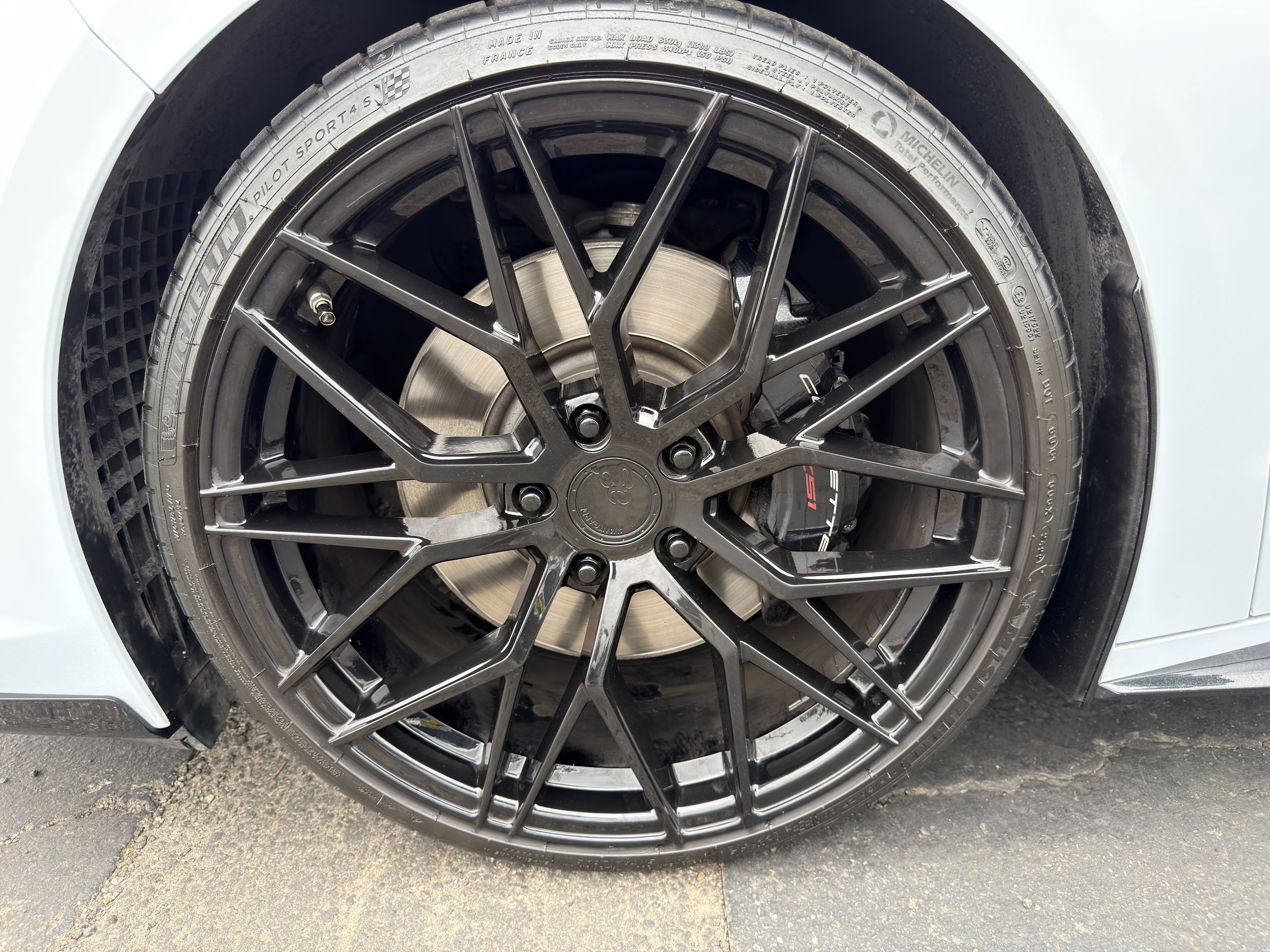 Used 2021 Chevrolet Corvette Stingray Premium Cpe w/ Z51 Performance Package RWD image 34
