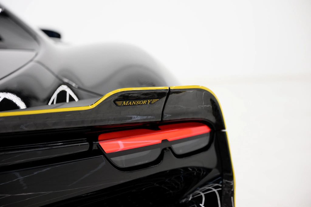 Used 2025 Ferrari 296 GTB RWD image 30