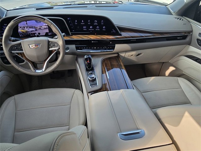 Used 2024 Cadillac Escalade ESV Sport Platinum w/ LPO, ONYX Package image 15