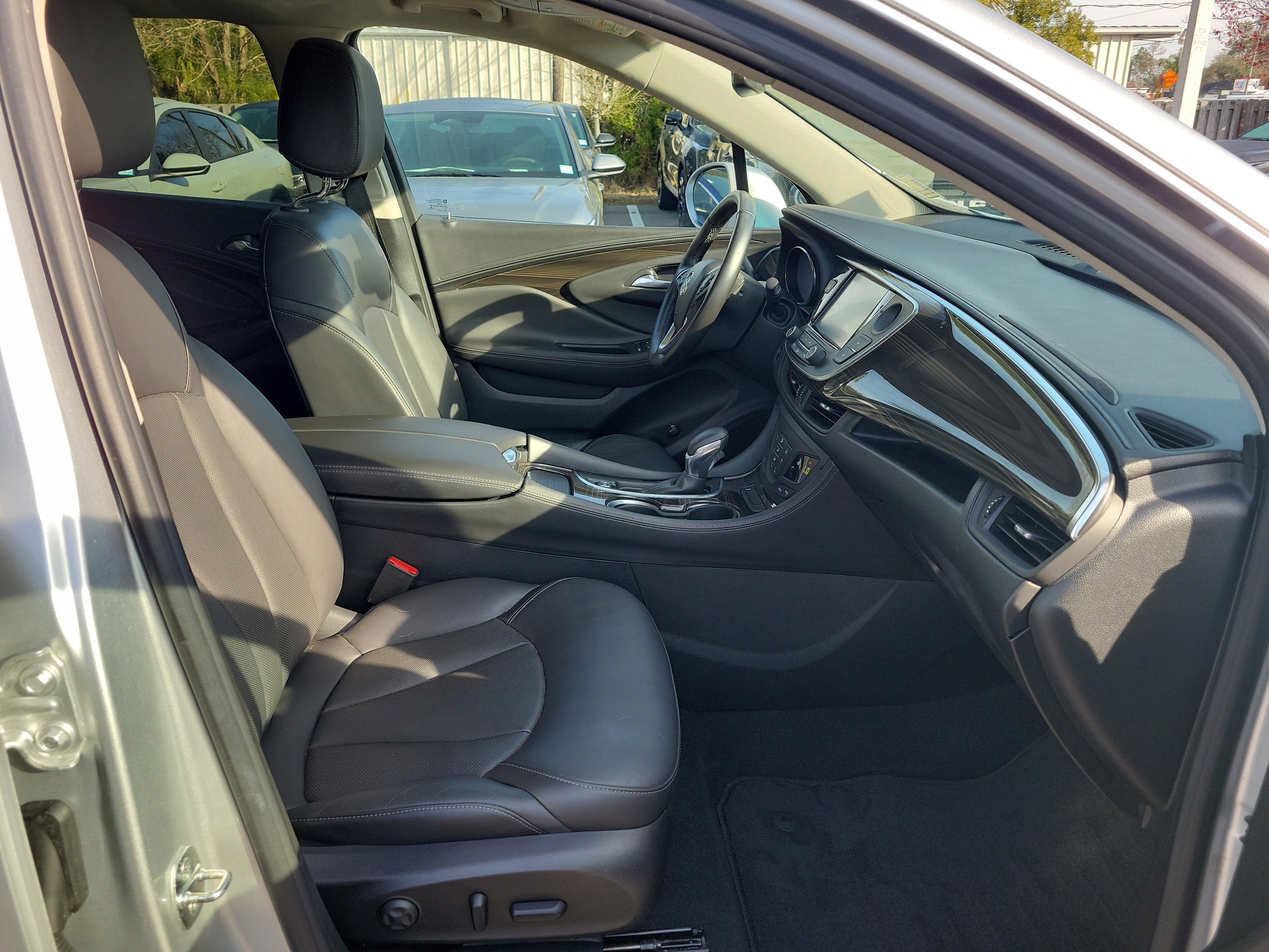 Used 2019 Buick Envision Essence image 6