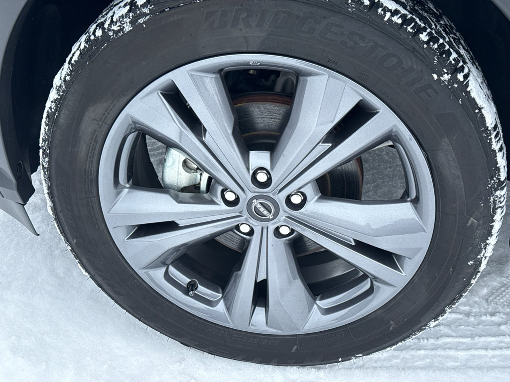 Certified 2024 Nissan Murano Platinum w/ Cargo Package image 9