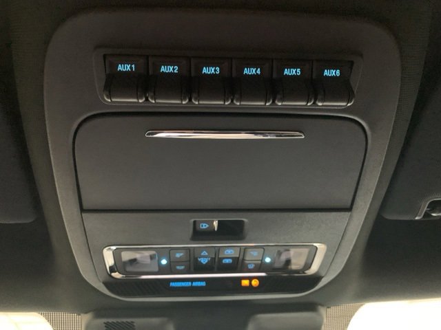 Used 2024 Ford F350 Platinum w/ FX4 Off-Road Package image 17