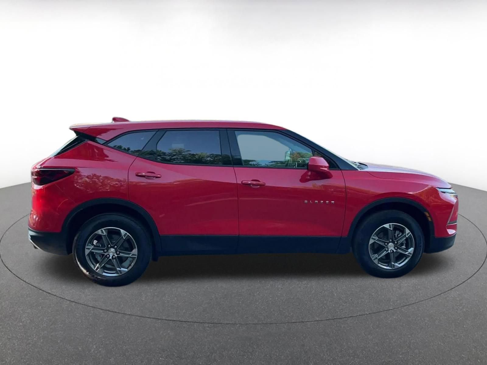 Used 2025 Chevrolet Blazer LT image 16