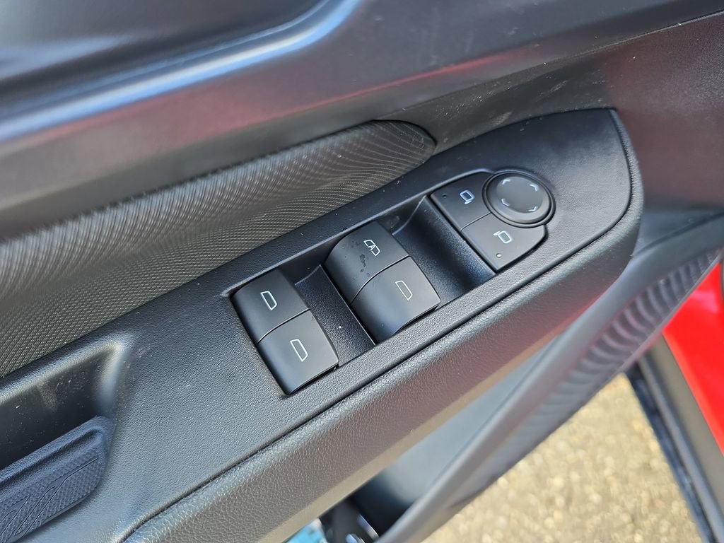 New 2026 Chevrolet Equinox EV RS image 25