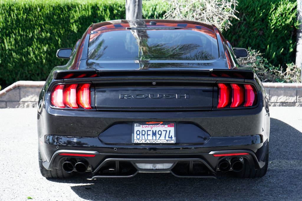 Used 2019 Ford Mustang GT Premium w/ GT Performance Package RWD image 24