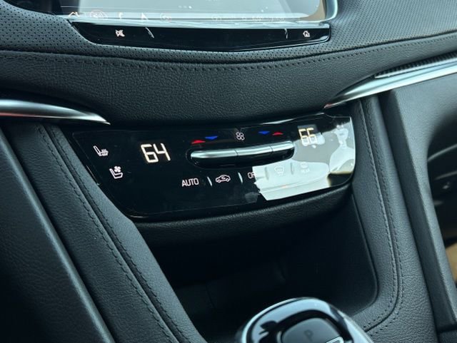 New 2026 Cadillac XT5 Sportv w/ LPO, Onyx Lite Package image 37
