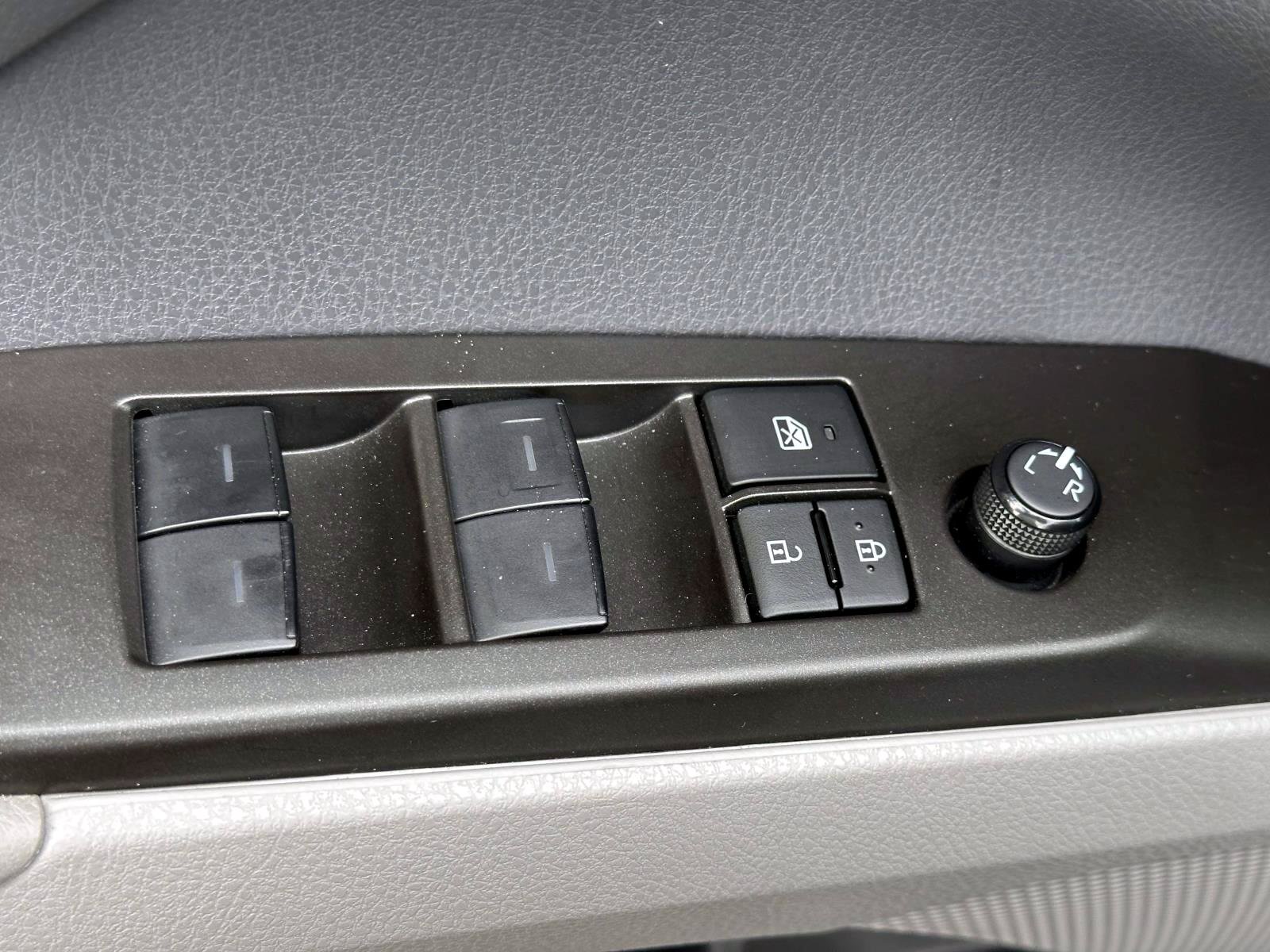 Used 2024 Toyota Camry SE w/ Cold Weather Package AWD/4WD image 13