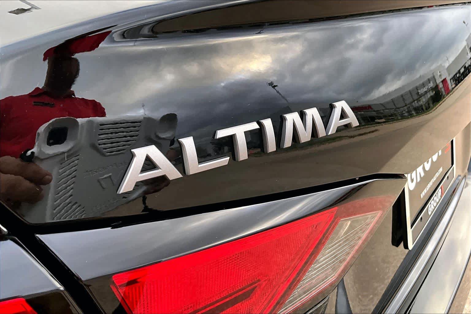 Certified 2025 Nissan Altima 2.5 S FWD image 9