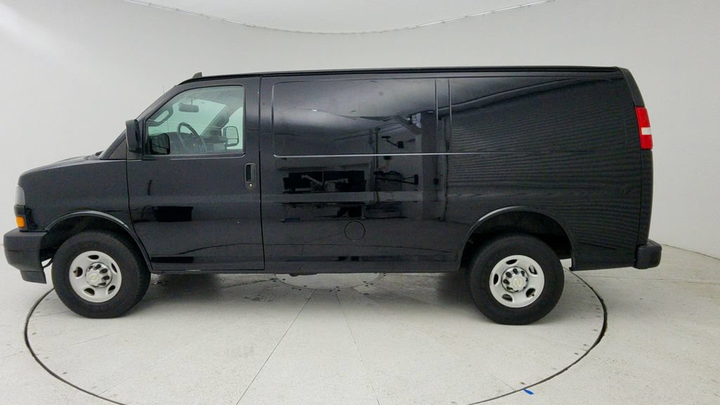 Used 2021 Chevrolet Express 2500 w/ Driver Convenience Package RWD image 5